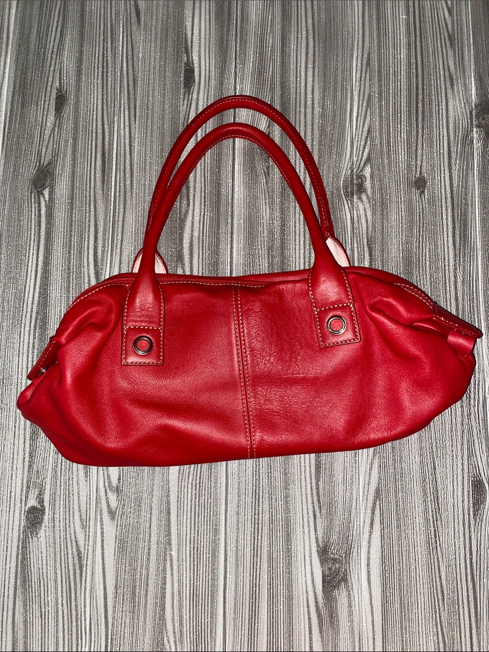 Giani Bernini Red Leather Satchel with Light Pink Initial Accent - Picture 2 of 8